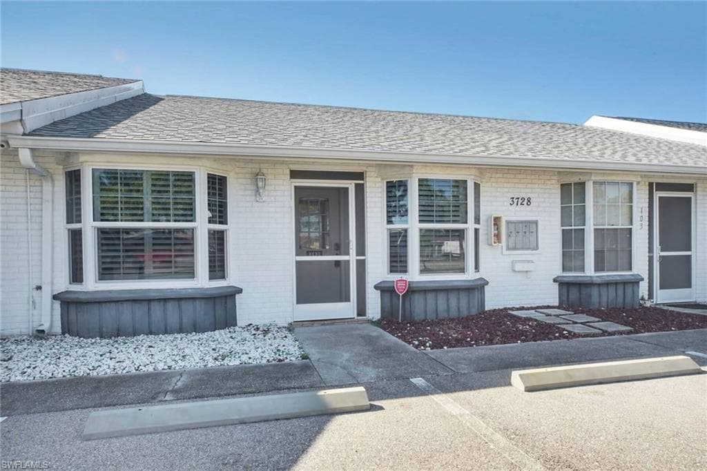 3728 Santa Barbara BLVD 102 CAPE CORAL, FL 33914