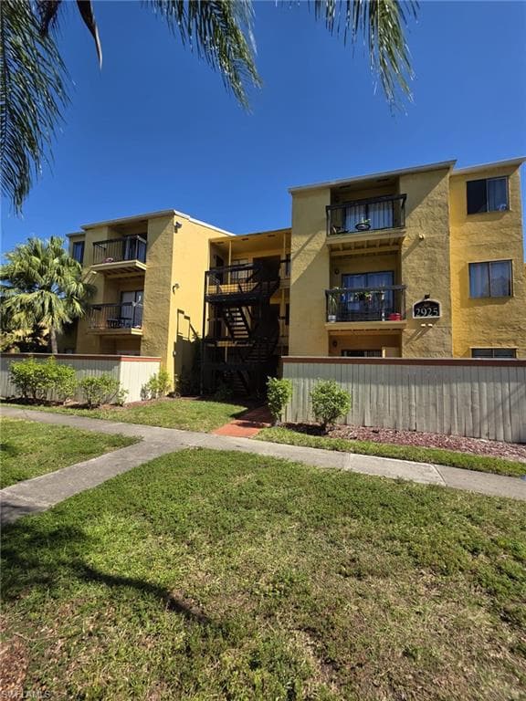 2925 Winkler AVE 910 FORT MYERS, FL 33916