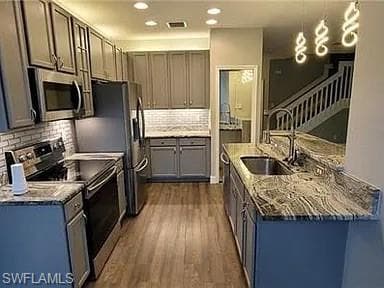4048 Cherrybrook LOOP FORT MYERS, FL 33966