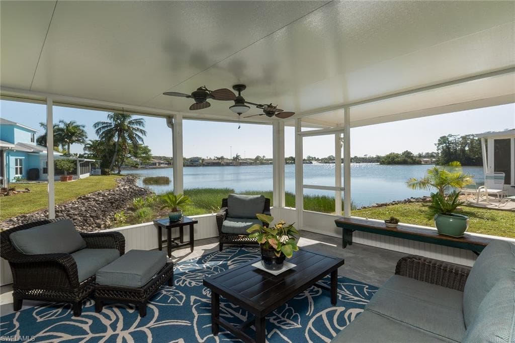 10713 Pearl Bay CIR ESTERO, FL 33928