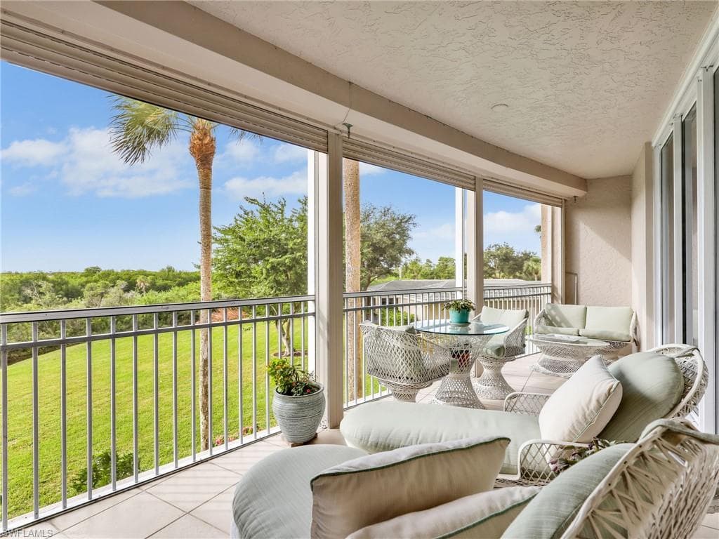 1001 Arbor Lake DR 105 NAPLES, FL 34110