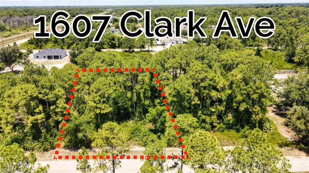 1607 Clark AVE LEHIGH ACRES, FL 33972