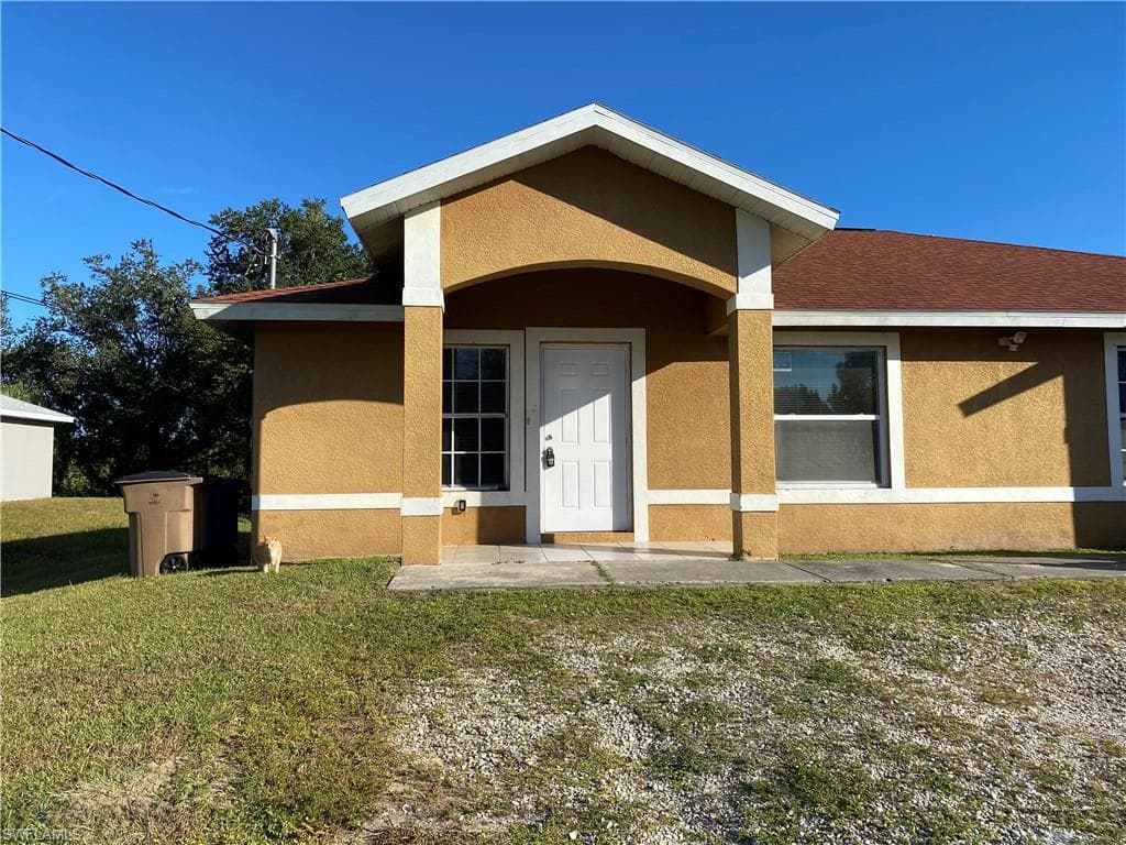 4622 15th ST SW LEHIGH ACRES, FL 33973