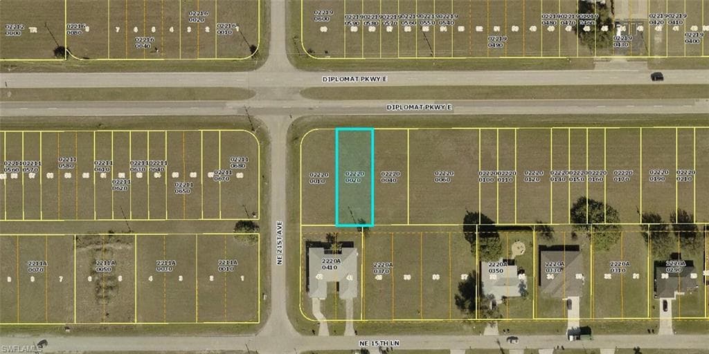 2104 Diplomat PKWY E CAPE CORAL, FL 33909