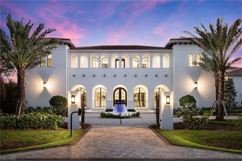 50 Mahogany DR NAPLES, FL 34108