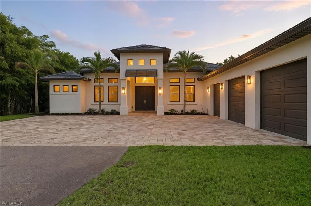 5710 Spanish Oaks LN NAPLES, FL 34119