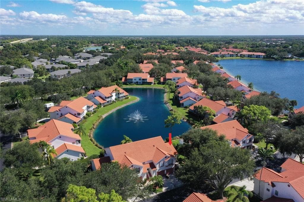 636 Windsor SQ 102 NAPLES, FL 34104