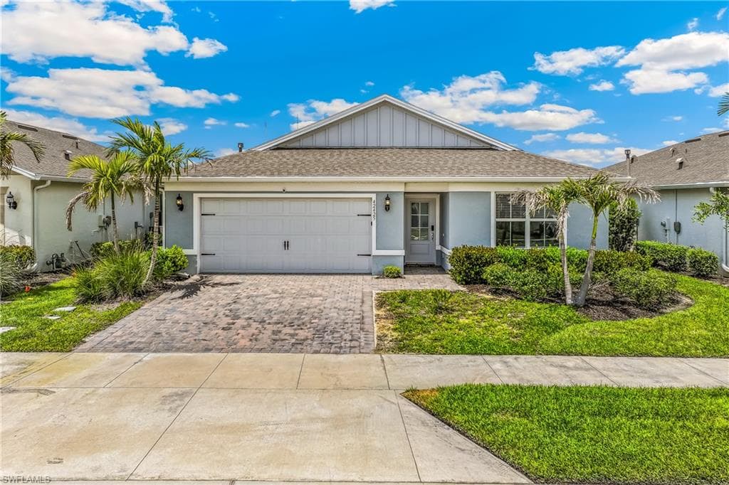 42425 Cascade DR Babcock Ranch, FL 33982