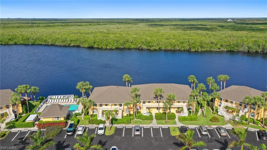 1325 Mainsail DR 1213 NAPLES, FL 34114