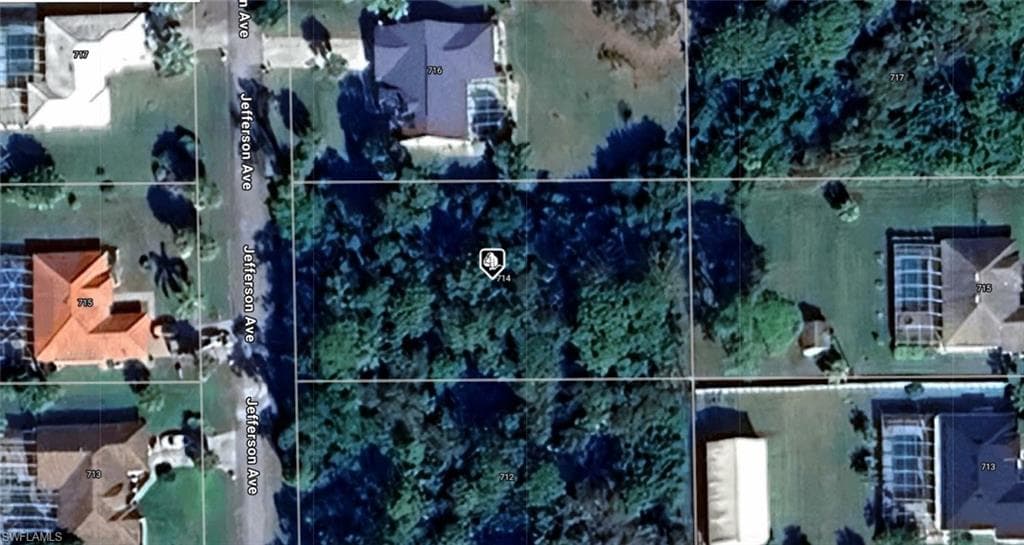714 Jefferson AVE LEHIGH ACRES, FL 33936