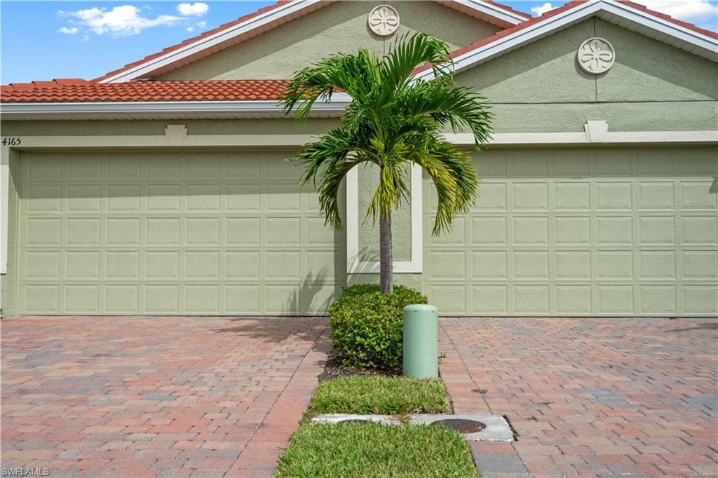 4165 Bloomfield ST FORT MYERS, FL 33916