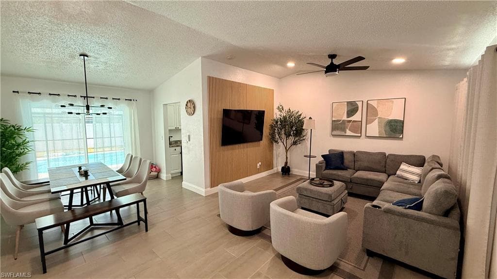 1044 Ridgeway DR NORTH FORT MYERS, FL 33903
