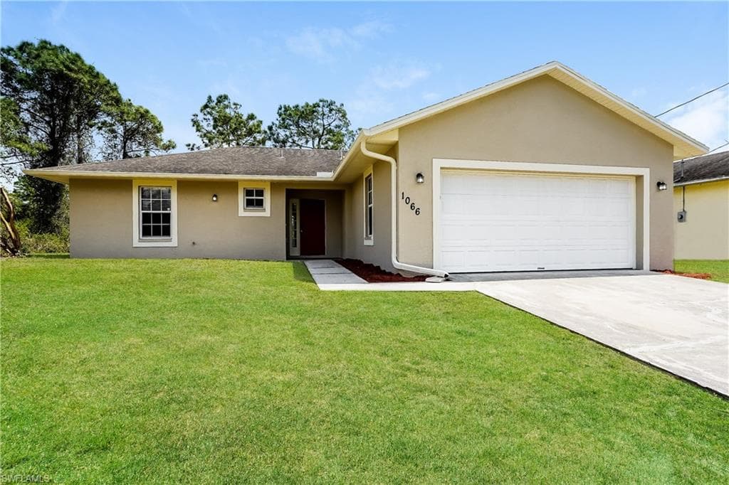 1066 Fayette AVE LEHIGH ACRES, FL 33974
