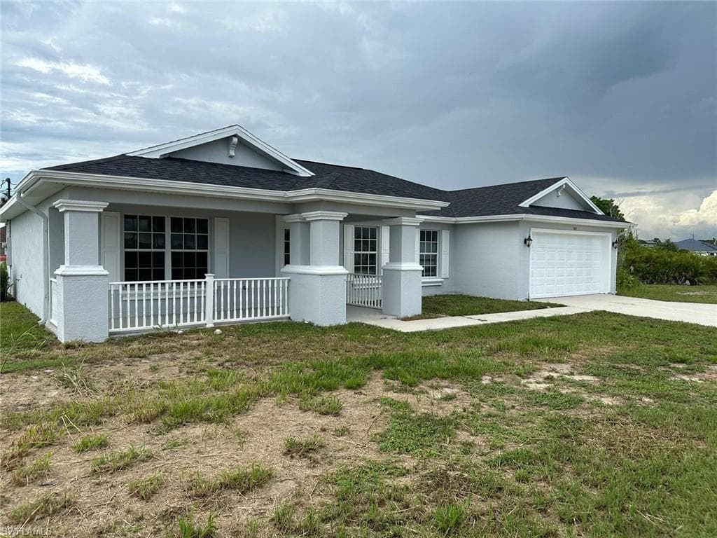 1401 N Gator CIR CAPE CORAL, FL 33909