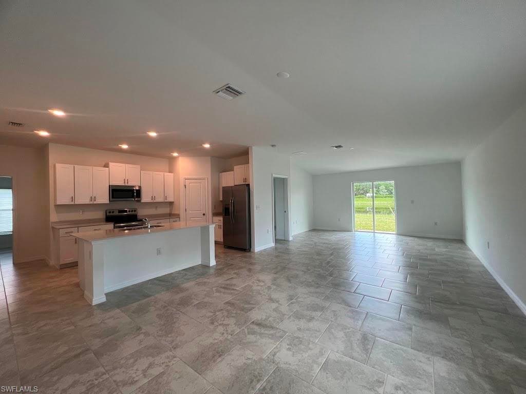 4085 Villa Doria CT NORTH FORT MYERS, FL 33917
