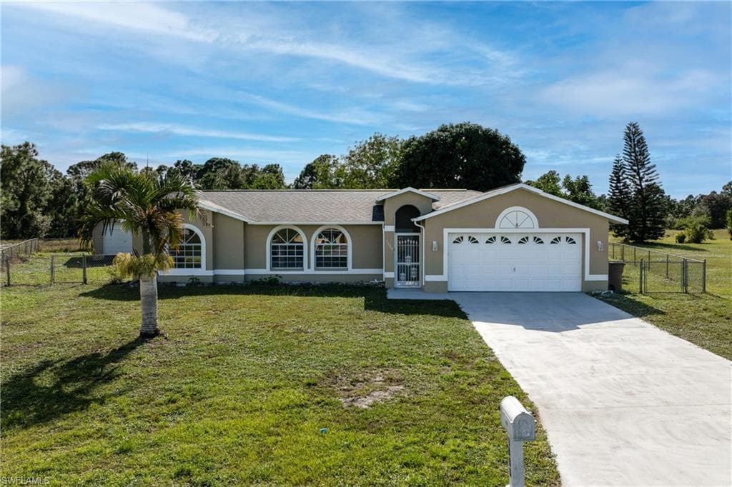 1600 Covington Meadows CIR LEHIGH ACRES, FL 33936