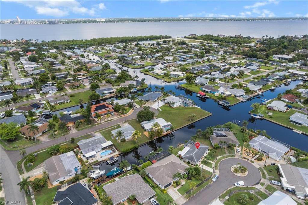 4424 N Bay CIR NORTH FORT MYERS, FL 33903