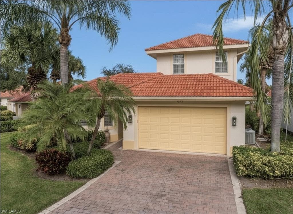 3572 Corinthian WAY NAPLES, FL 34105