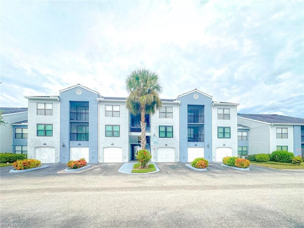 13621 Eagle Ridge DR 1534 FORT MYERS, FL 33912