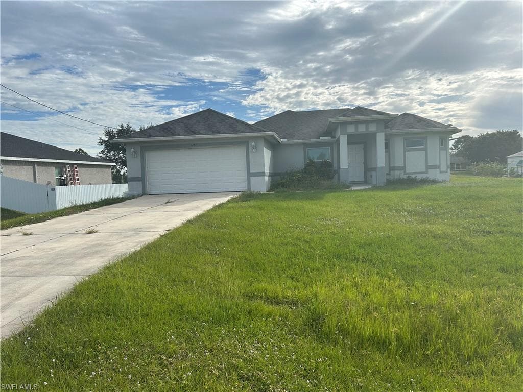 1257 Columbus BLVD FORT MYERS, FL 33913