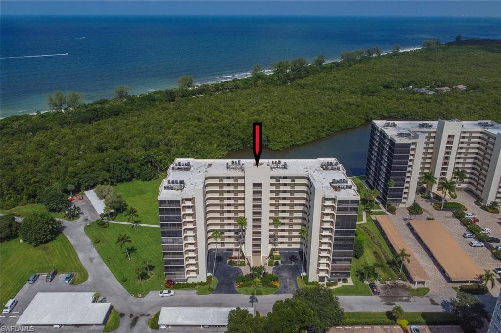 11 Bluebill AVE 404 NAPLES, FL 34108