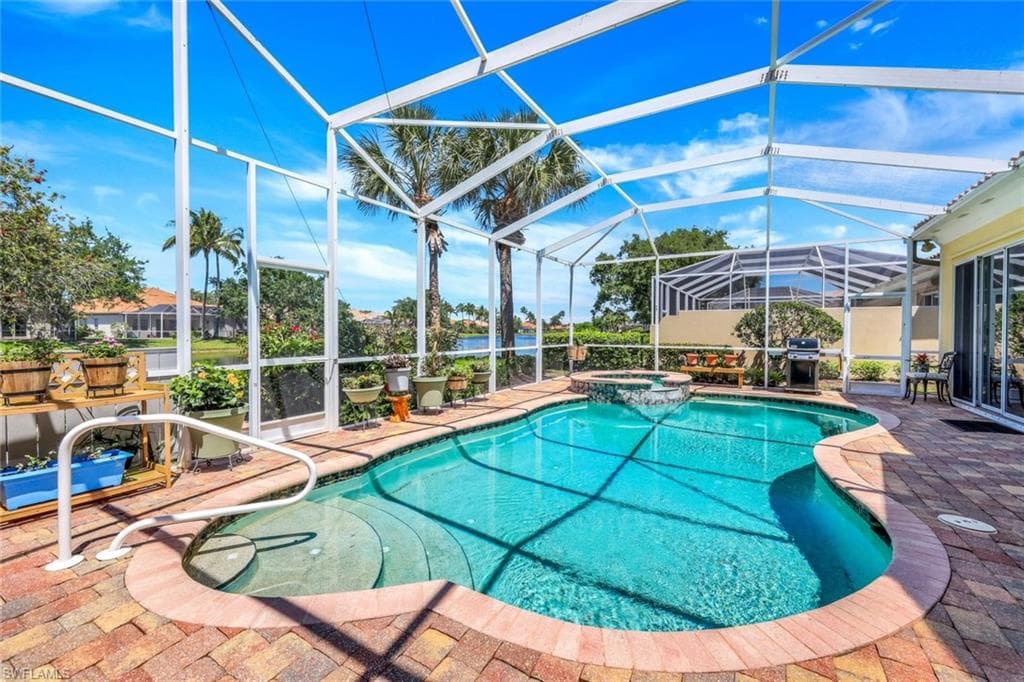 2918 Gilford WAY NAPLES, FL 34119