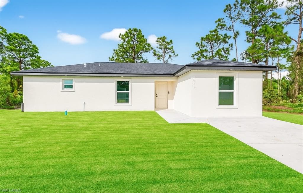 1141 Deauville ST E LEHIGH ACRES, FL 33974