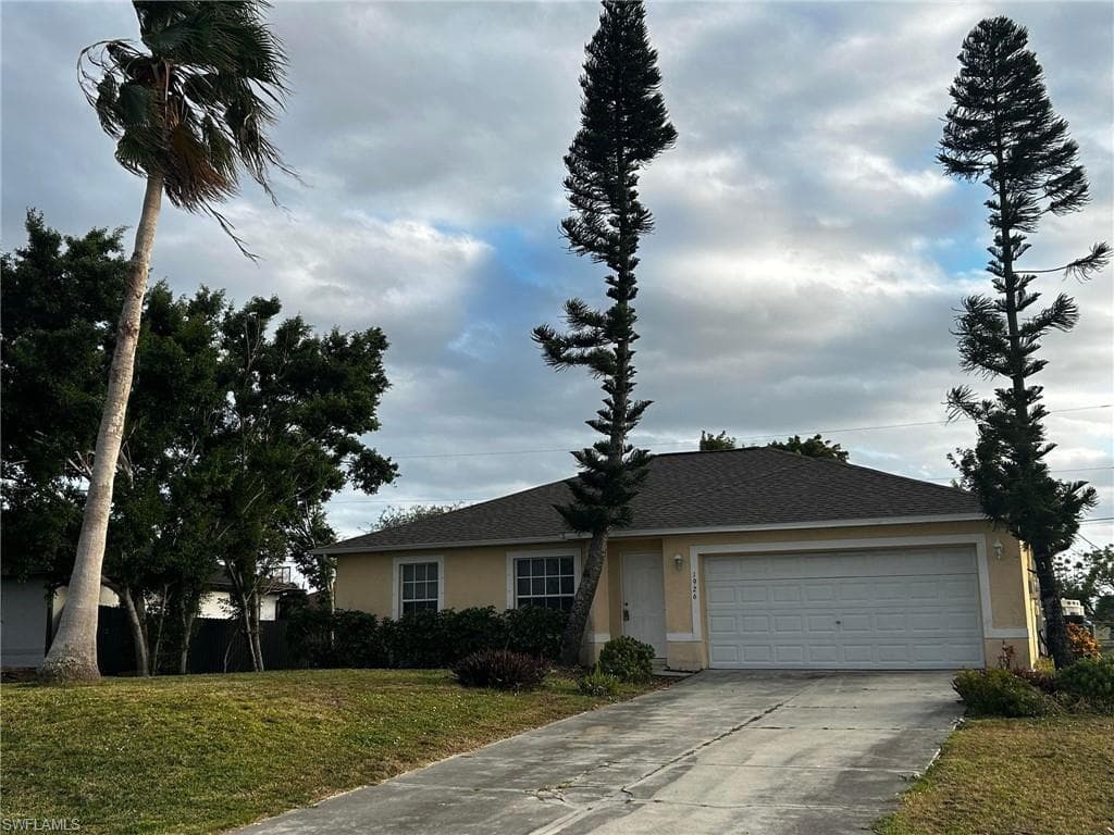 1926 NE 15th LN CAPE CORAL, FL 33909