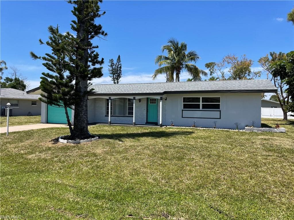 253 SE 46th TER CAPE CORAL, FL 33904