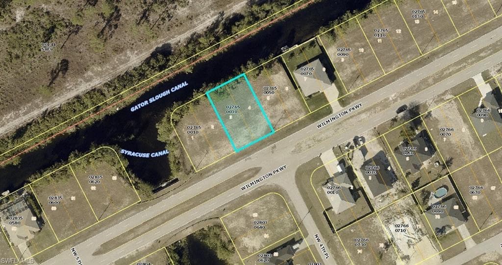 417 Wilmington PKWY CAPE CORAL, FL 33993
