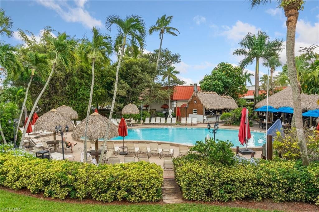 2555 Tamiami TRL N 204 NAPLES, FL 34103