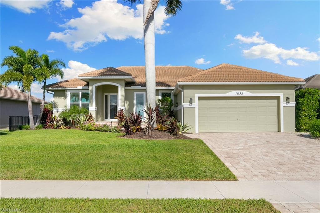 1058 Goldenrod AVE MARCO ISLAND, FL 34145