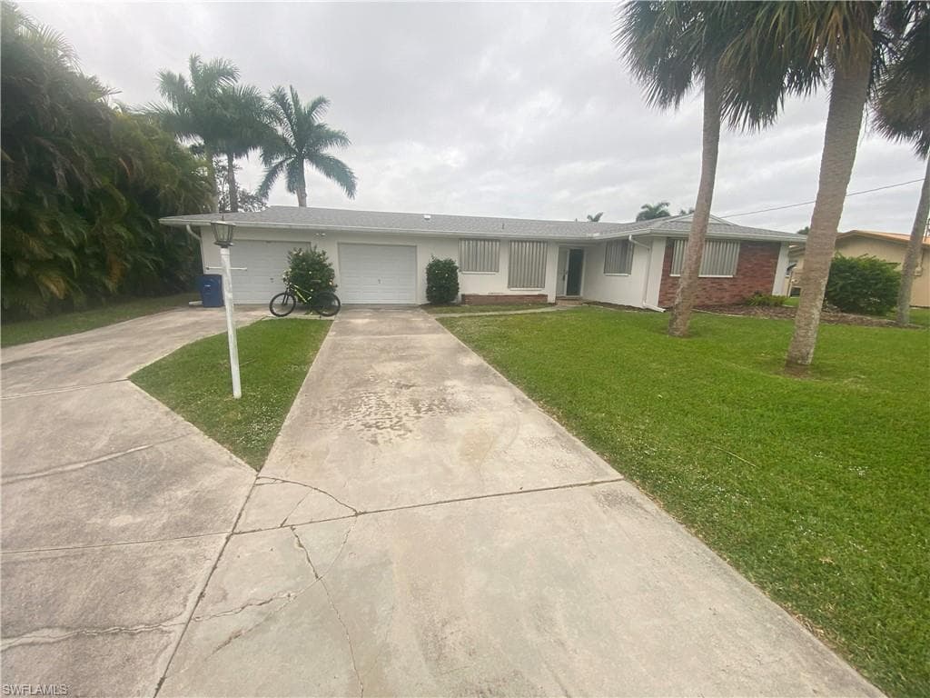 13879 Lazy LN FORT MYERS, FL 33905