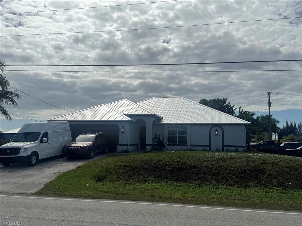 1818 Embers PKWY W CAPE CORAL, FL 33993