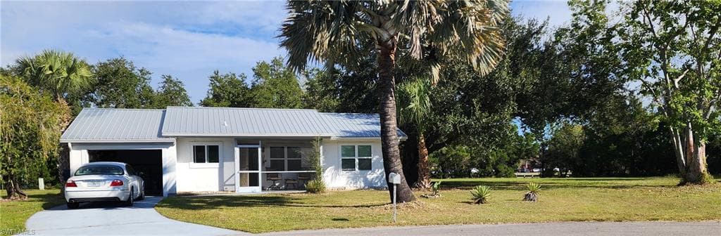 2010 Steamboat CIR LABELLE, FL 33935