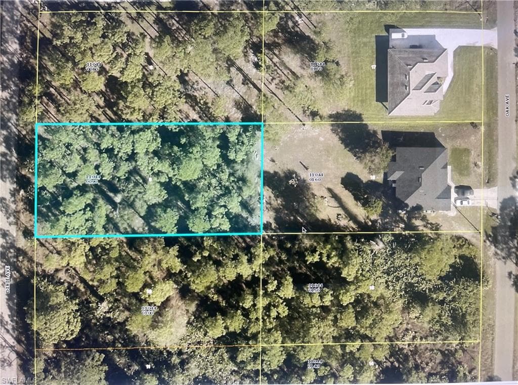 1506 Dixie AVE LEHIGH ACRES, FL 33972