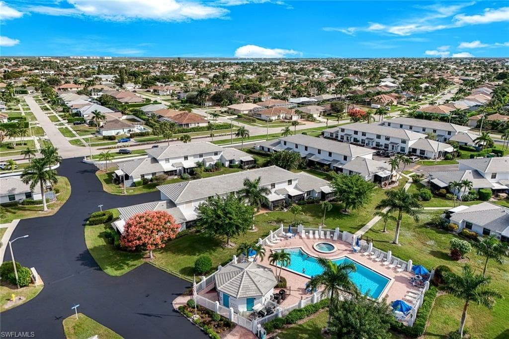105 Clyburn ST D1 MARCO ISLAND, FL 34145