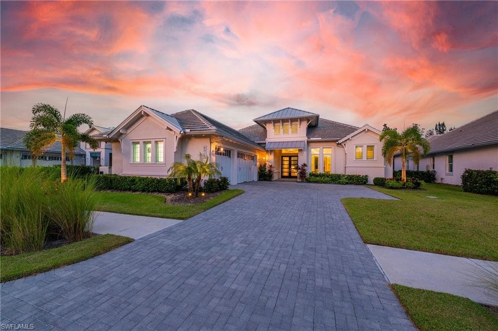 8916 Nevis WAY NAPLES, FL 34112