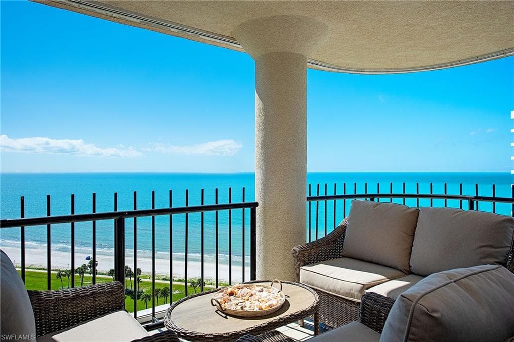 4251 Gulf Shore BLVD N 19D NAPLES, FL 34103