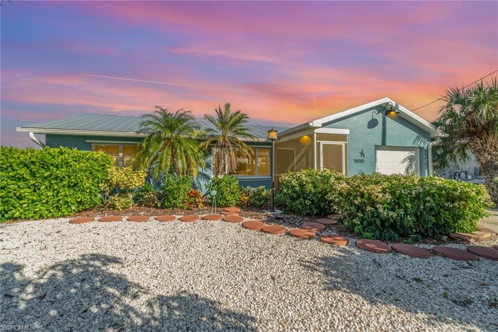 16060 Porto Bello ST BOKEELIA, FL 33922
