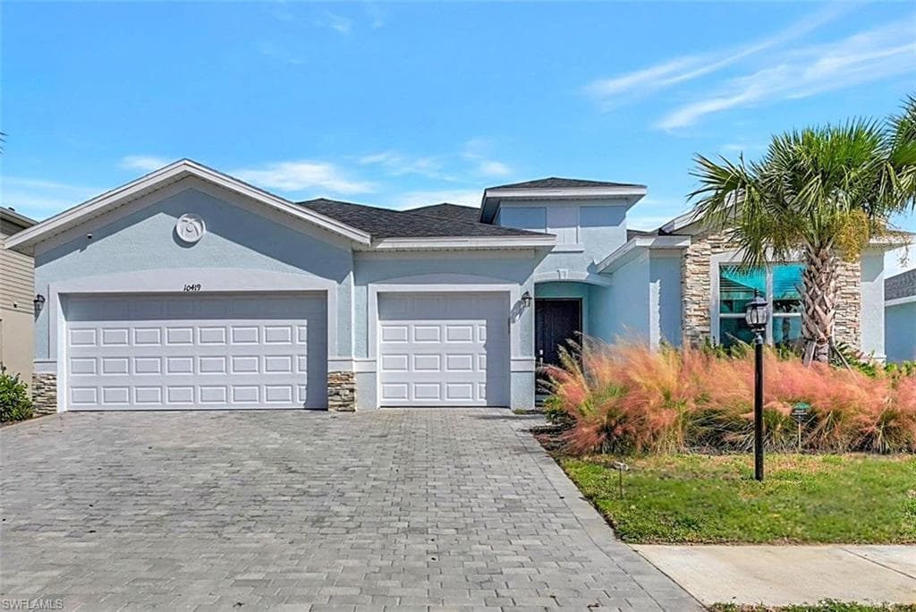 10419 Mineral CT NORTH FORT MYERS, FL 33917