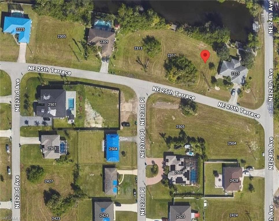 2321 25th TER CAPE CORAL, FL 33909