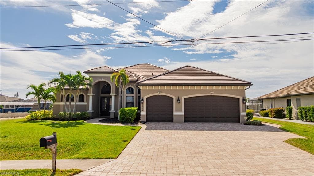 1504 Mohawk PKWY CAPE CORAL, FL 33914