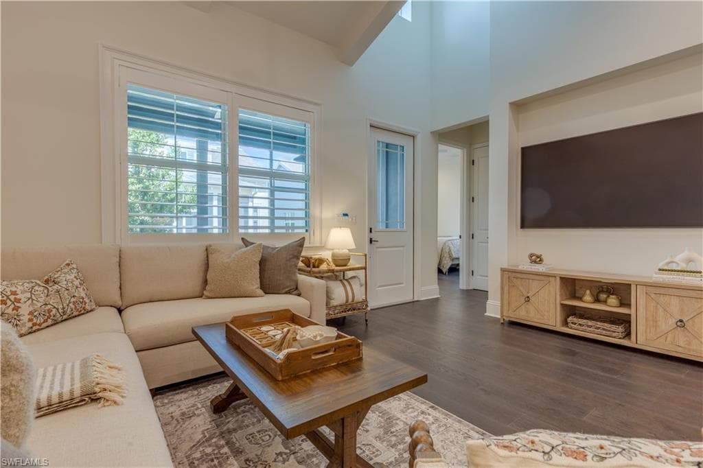 7213 Saona CT NAPLES, FL 34113