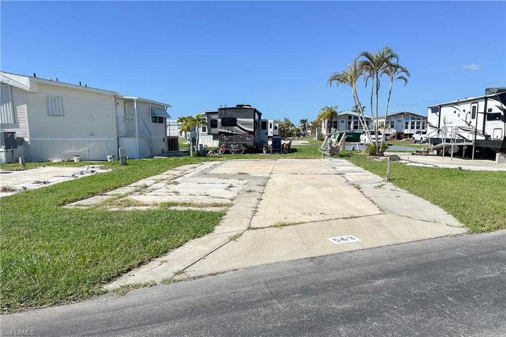 19681 Summerlin 563K RD FORT MYERS, FL 33908
