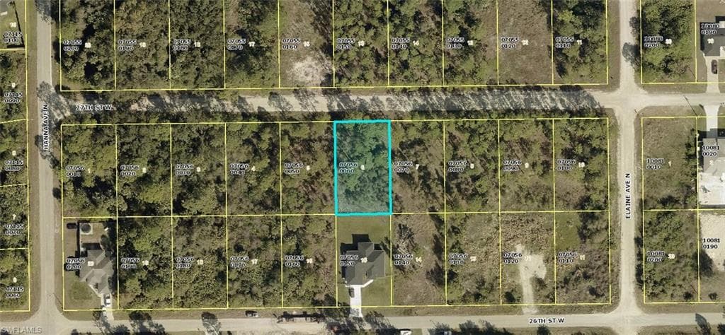 2759 27th ST W LEHIGH ACRES, FL 33971