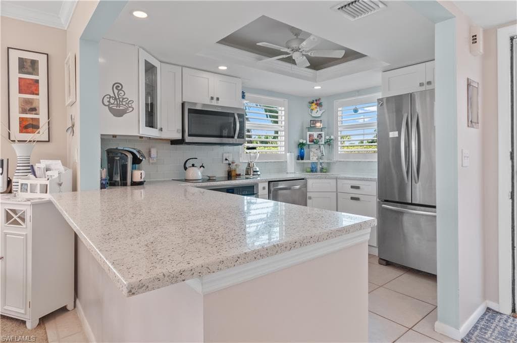 37 High Point CIR E 210 NAPLES, FL 34103