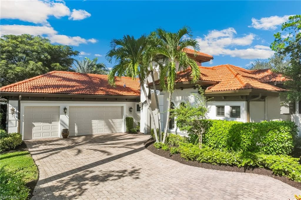 7749 Classics DR NAPLES, FL 34113