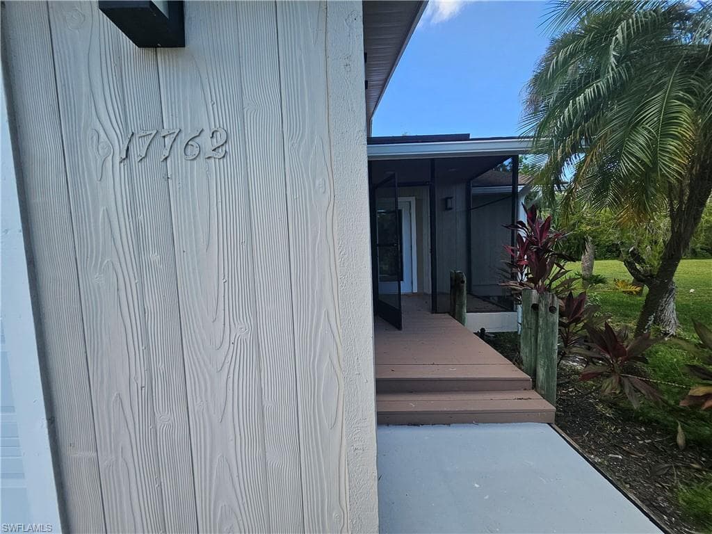 17762 Park Village CIR FORT MYERS, FL 33908