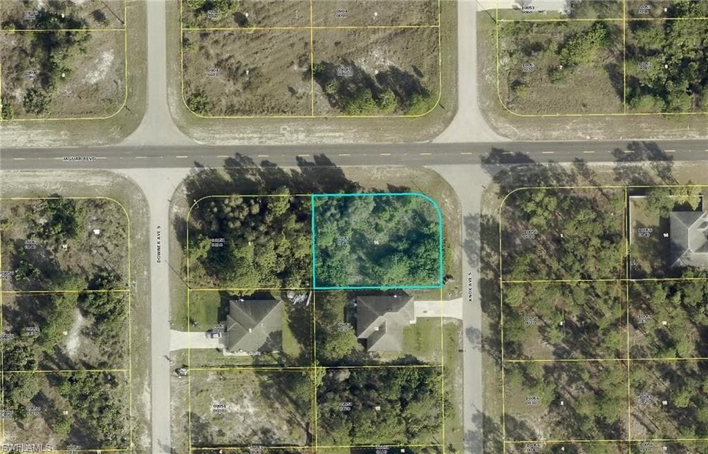 802 Knox AVE S LEHIGH ACRES, FL 33974